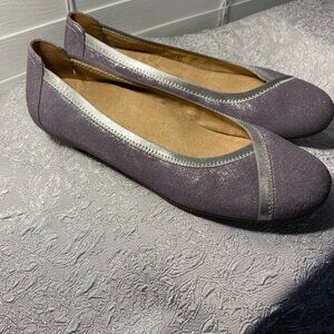 Vionic shoes